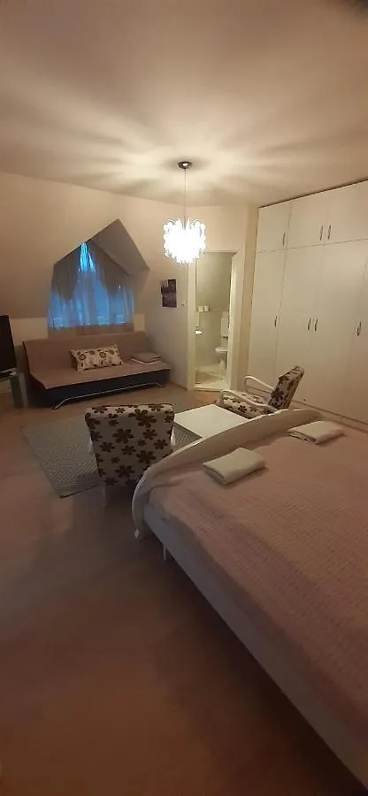 Oazis Apartmanhaz Hajduszoboszlo